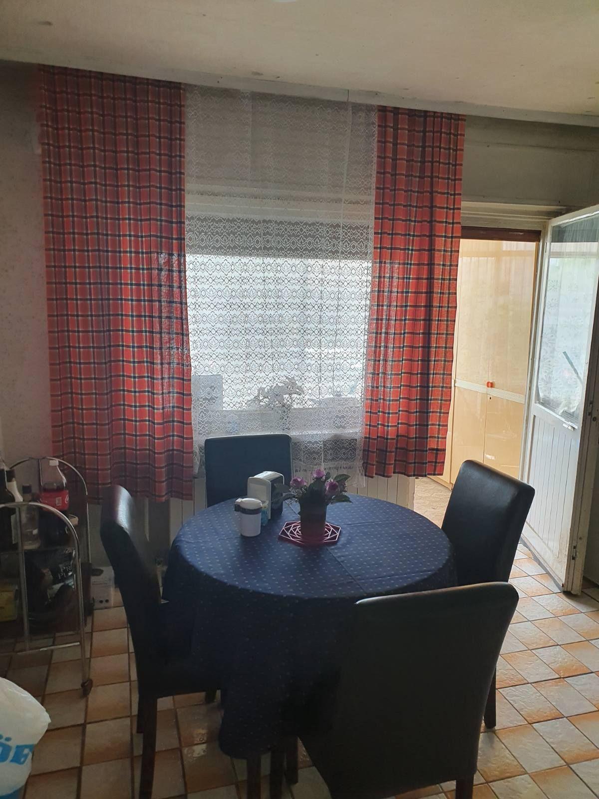 Будинок, 990 м², 103 000$ — FAKTOR